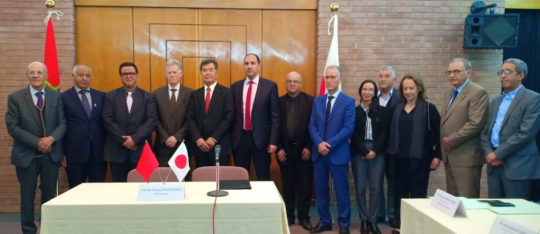 Cérémonie de signature des contrats de dons pour les projets de l'Aide non-remboursable aux projets locaux contribuant à la sécurité humaine (le 29 mars 2019)